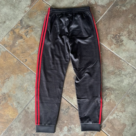Adidas grey and red, jogger sweatpants, basically new, good condition, no holes - Picture 4 of 4